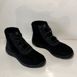 Ryka Amanda Bungee Ankle Boots